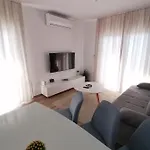 Jakov Апартаменты