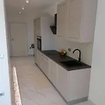 Jakov Апартаменты *