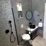 Jakov Апартаменты *