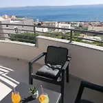 Jakov Апартаменты *