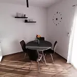 Jakov *