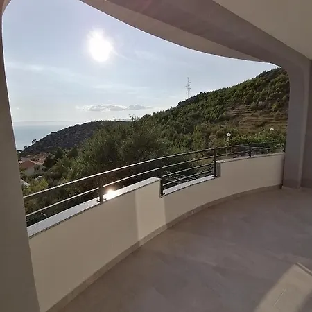 Apartment Jakov Makarska
