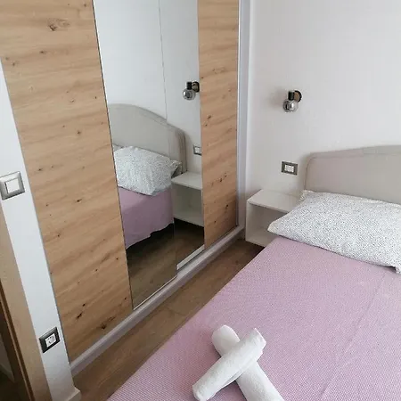 Apartment Jakov *