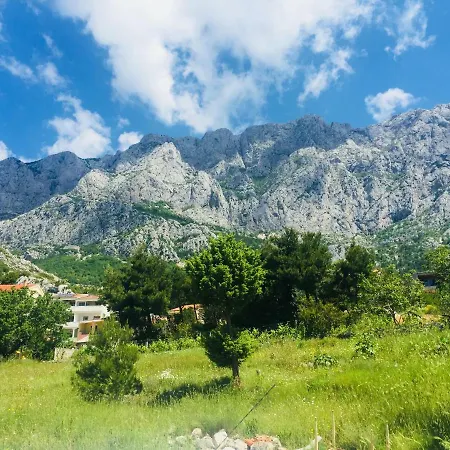 Jakov Apartamento *