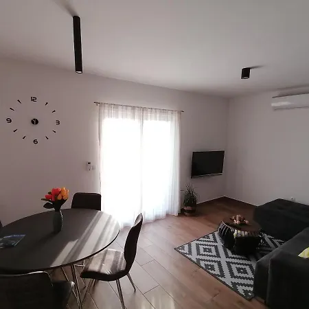 Jakov Apartment *